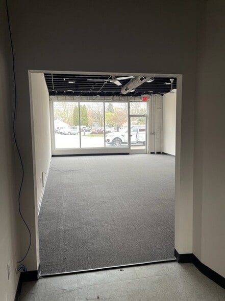 More Photos Of 4314-4320 Rochester Rd, Royal Oak Unknown For Lease