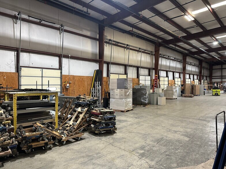 More Photos Of 561 Belle, Harrisonburg Warehouse For Lease
