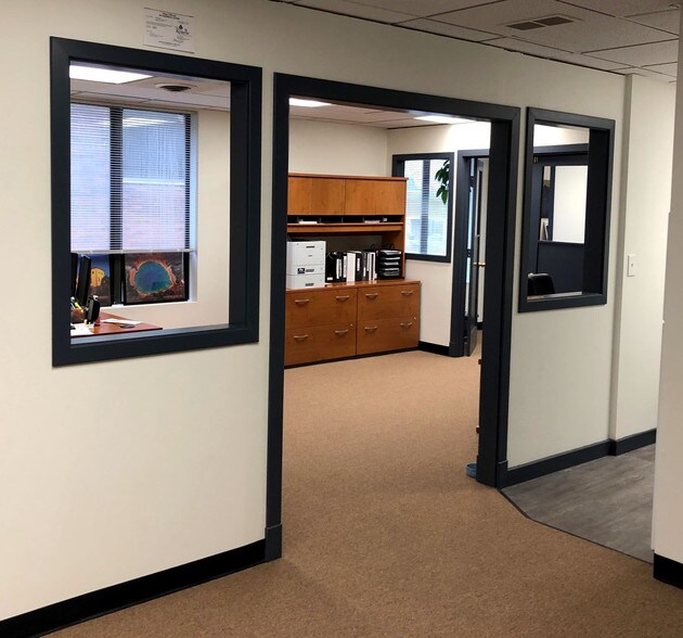 More Photos Of 701 E Irving Park Rd, Roselle Office For Lease
