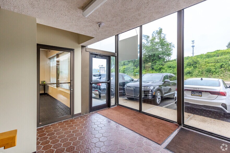 More Photos Of 3025 Washington Rd, McMurray Office For Lease