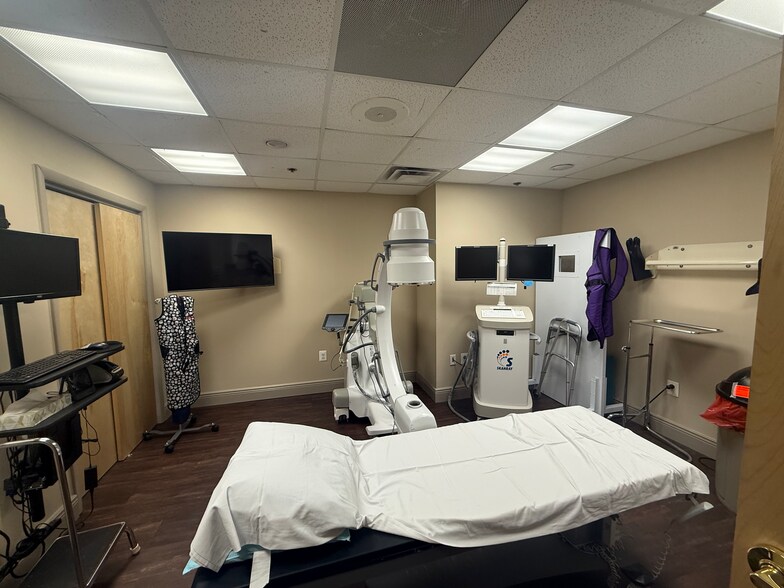 More Photos Of 222 Schanck Rd, Freehold Medical For Sale