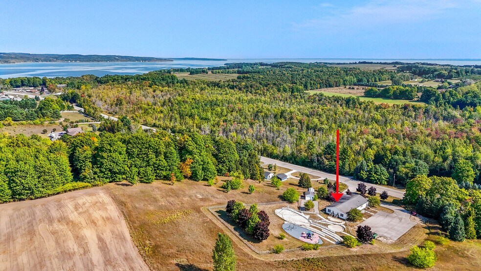 More Photos Of 1878 SW Bayshore Dr, Suttons Bay Light Distribution For Sale