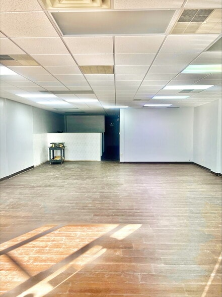 More Photos Of 3878-3898 Indian Ripple Rd, Dayton Unknown For Lease