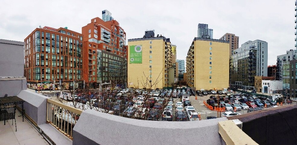 More Photos Of 2409-2411 41st Ave, Long Island City Office For Lease