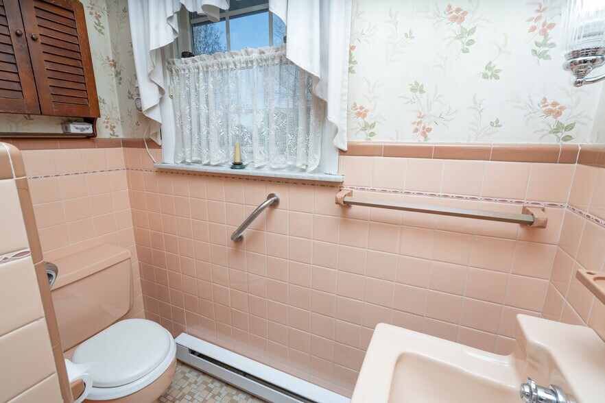 More Photos Of 19 Middle Rd, Hammonton Specialty For Sale