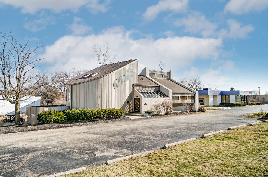 More Photos Of 6750 Brandt Pike, Huber Heights Medical For Sale