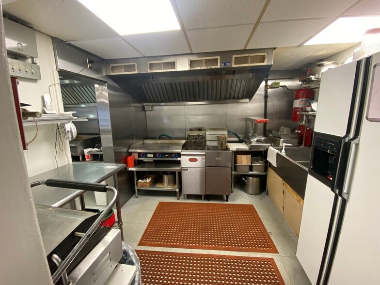 More Photos Of 2722 Easton Ave, Bethlehem Restaurant For Sale