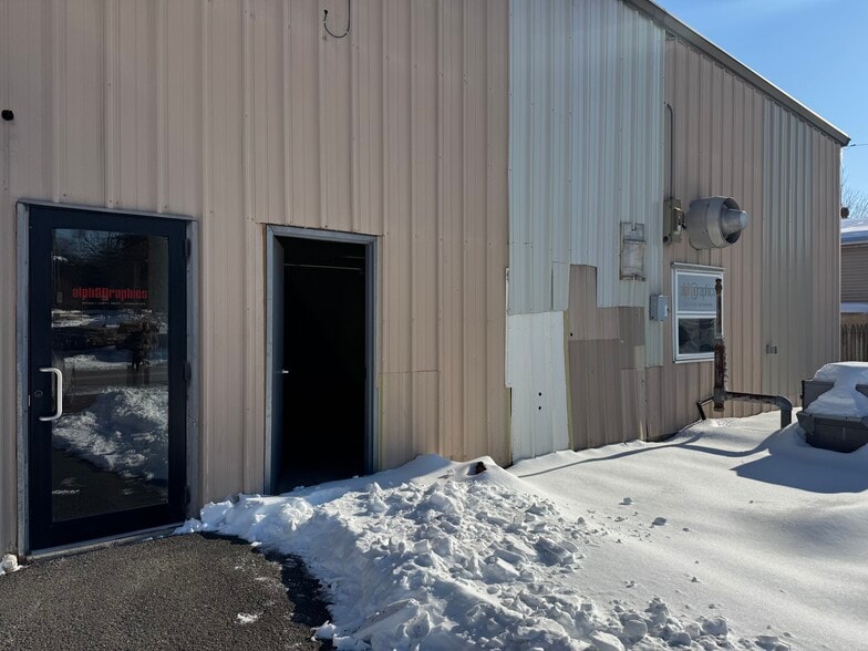 More Photos Of 95 Greenwood Ave, Midland Park Light Distribution For Lease