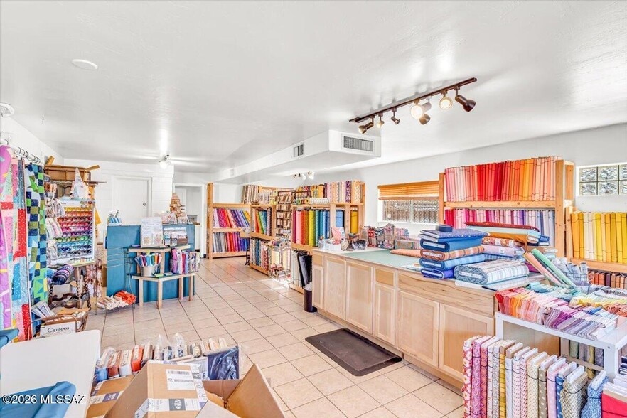 More Photos Of 2561-2563 E Fort Lowell Rd, Tucson Freestanding For Sale