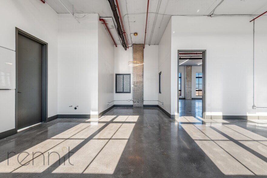 More Photos Of 640 Parkside Ave, Brooklyn Warehouse For Lease