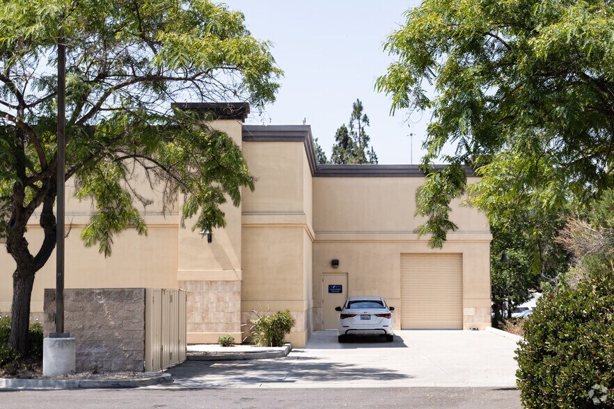 More Photos Of 23029 Eastpark Dr, Yorba Linda Freestanding For Sale