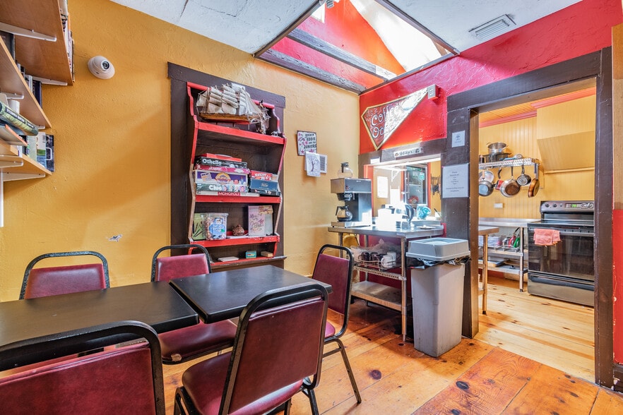 More Photos Of 3109 N Ola Ave, Tampa Hospitality For Sale