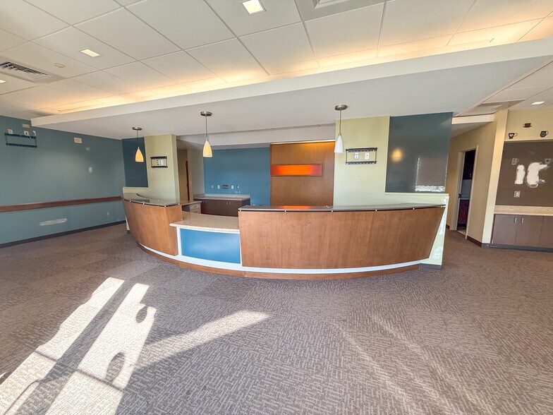 More Photos Of 101 Lexington Rd, Woolwich Office For Lease