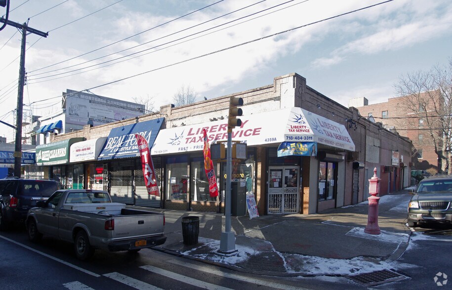 Primary Photo Of 4353-4359 White Plains Rd, Bronx Storefront For Lease