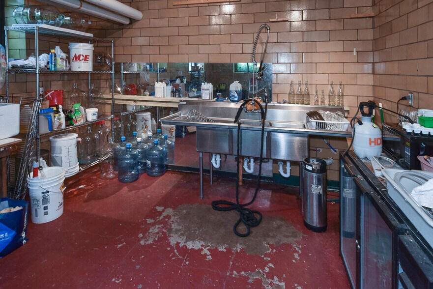 More Photos Of 4403 St Clair Ave, Cleveland Coworking Space
