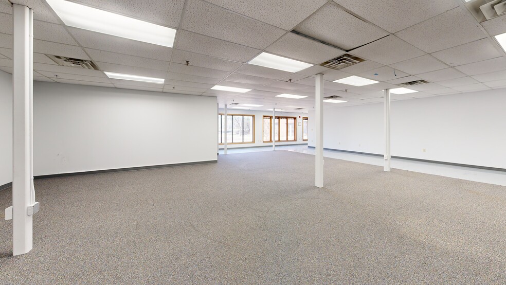 More Photos Of 135 Folly Mill Rd, Seabrook Office For Sale