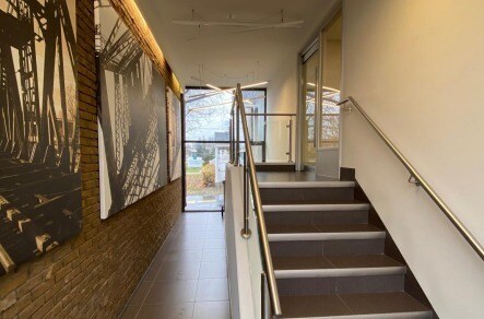 More Photos Of 171 Division St, Welland Office For Sale