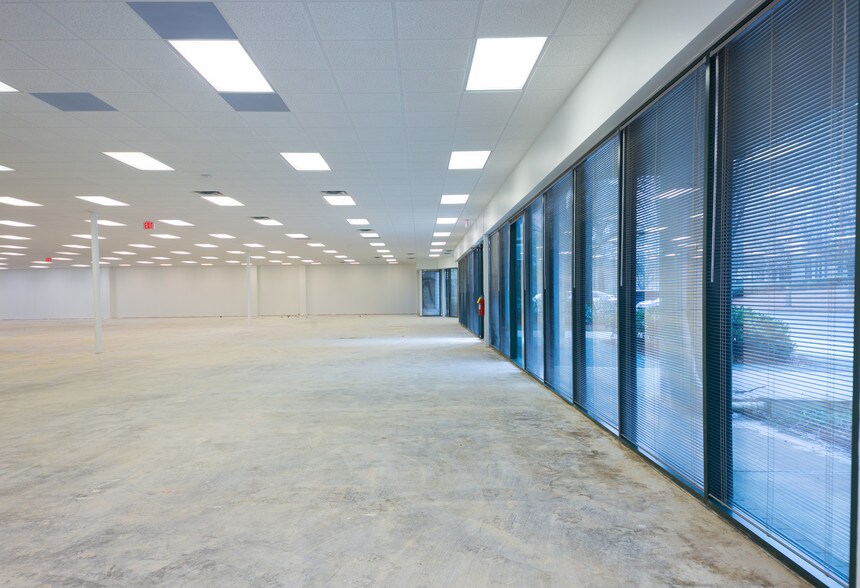More Photos Of 100 Chastain Center Blvd, Kennesaw Office For Lease