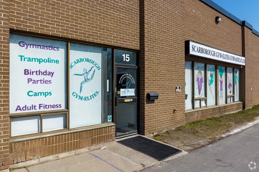 More Photos Of 510 Coronation Dr, Toronto Warehouse For Lease