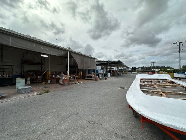 More Photos Of 4705 NW 132nd St, Miami Warehouse For Lease