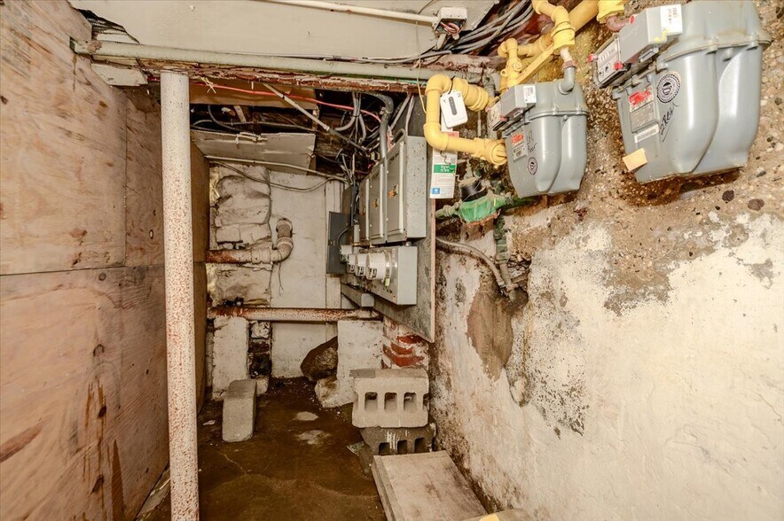More Photos Of 3548 Bronx Blvd, Bronx Apartments For Sale