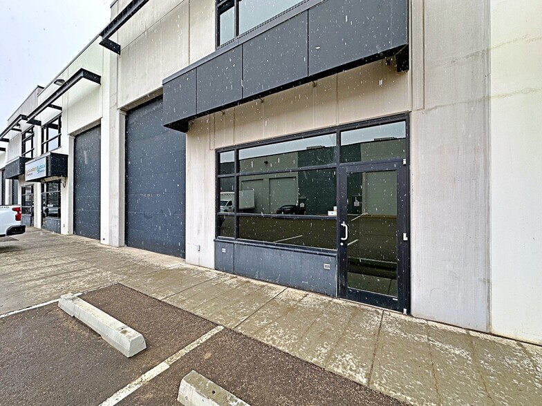 More Photos Of 400 Mackenzie Blvd, Fort McMurray Flex For Sale