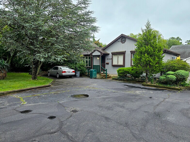 More Photos Of 804-808 Arnold Ave, Point Pleasant Beach General Retail For Lease