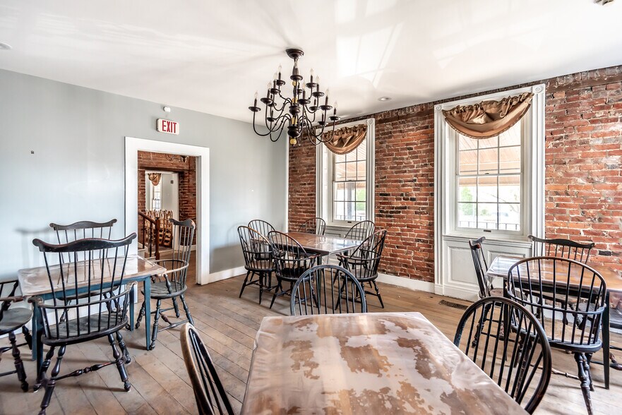 More Photos Of 121 S Main St, Waynesville Hospitality For Sale