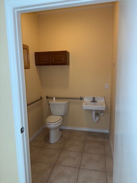 More Photos Of 3894 Mannix Dr, Naples Light Manufacturing For Sale