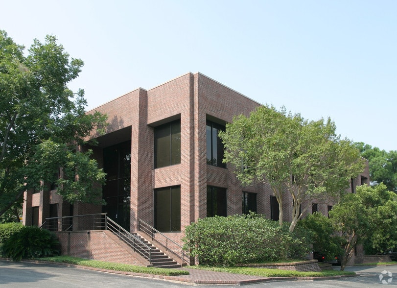 More Photos Of 7979 Broadway St, San Antonio Office For Lease