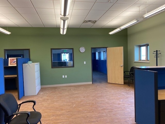 More Photos Of 3183 Highway 22 N, Dickinson Manufacturing For Lease