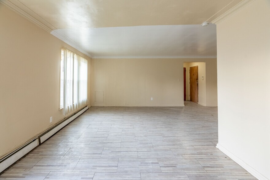 More Photos Of 2017 Burlingame St, Detroit Multifamily For Sale