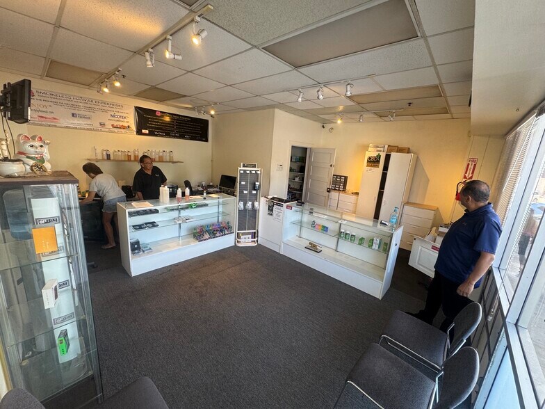 More Photos Of 97-719 Kamehameha Hwy, Pearl City Office For Lease