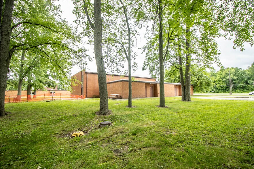 More Photos Of 11218 N Linden Rd, Clio Schools For Sale