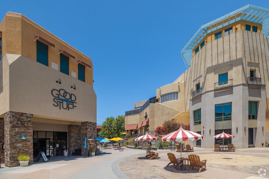 More Photos Of 520-550 Deep Valley Dr, Rolling Hills Estates General Retail For Lease