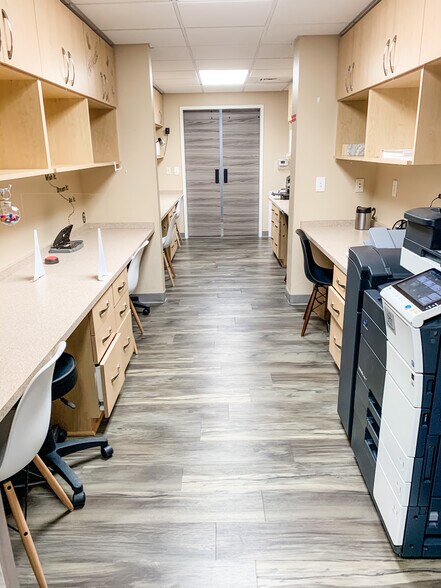 More Photos Of 10431 Patterson Ave, Richmond Coworking Space