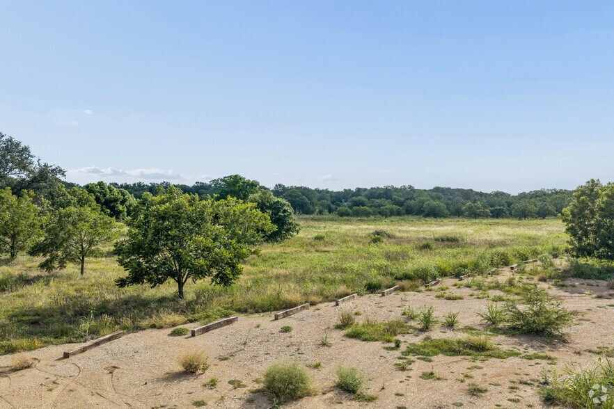 More Photos Of 12905 Lowden Ln, Manchaca Land For Sale