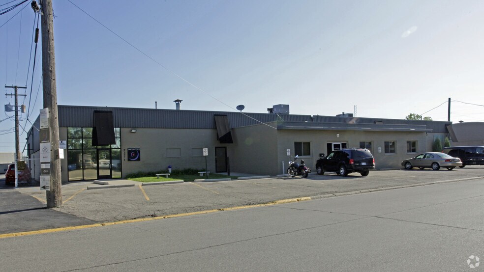 More Photos Of 2265-2279 Cole St, Birmingham Showroom For Lease