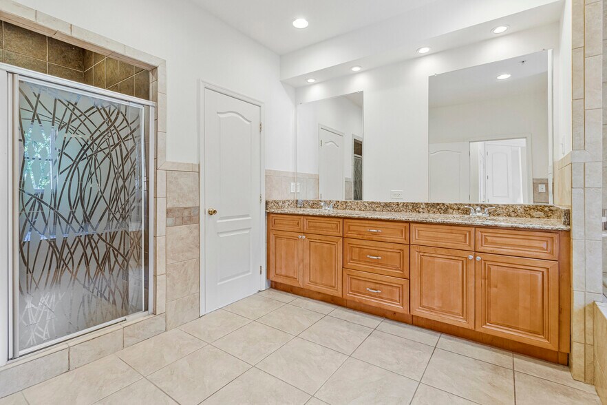 More Photos Of 10811 Electric Ave, Lanham Specialty For Sale