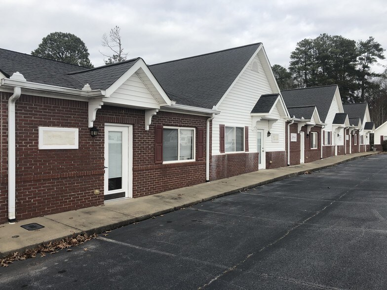 More Photos Of 251 Prism Dr, Carrollton Office For Lease