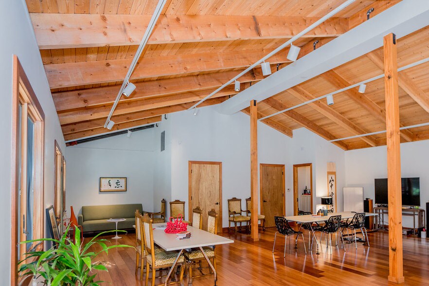 More Photos Of 888 Portola Rd, Portola Valley Office For Lease