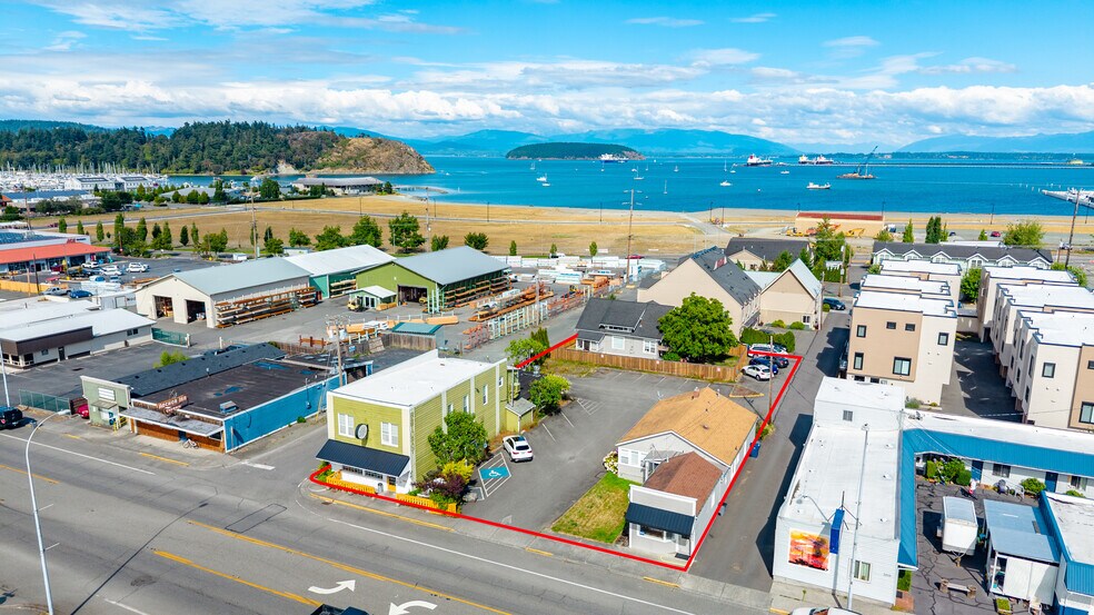 More Photos Of 2001-2011 Commercial Ave, Anacortes Storefront Retail Office For Sale