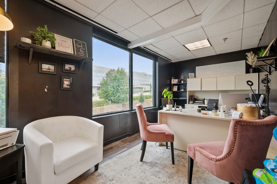 More Photos Of 12330 Perry Hwy, Wexford Medical For Lease