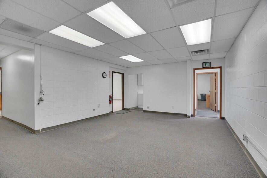 More Photos Of 211 E Simpson St, Lafayette General Retail For Sale