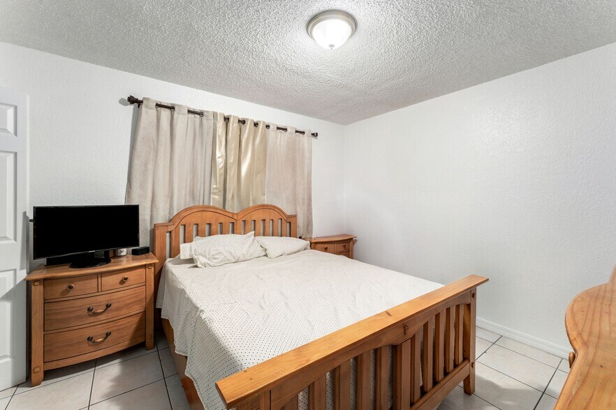 More Photos Of , Hialeah Multifamily For Sale