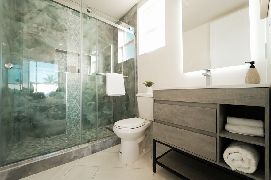 More Photos Of 630 N Juniper St, Escondido Apartments For Sale