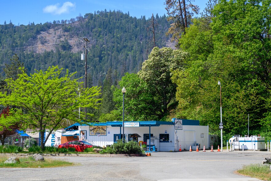 More Photos Of 70 Steiner Flat Rd, Douglas City Convenience Store For Sale