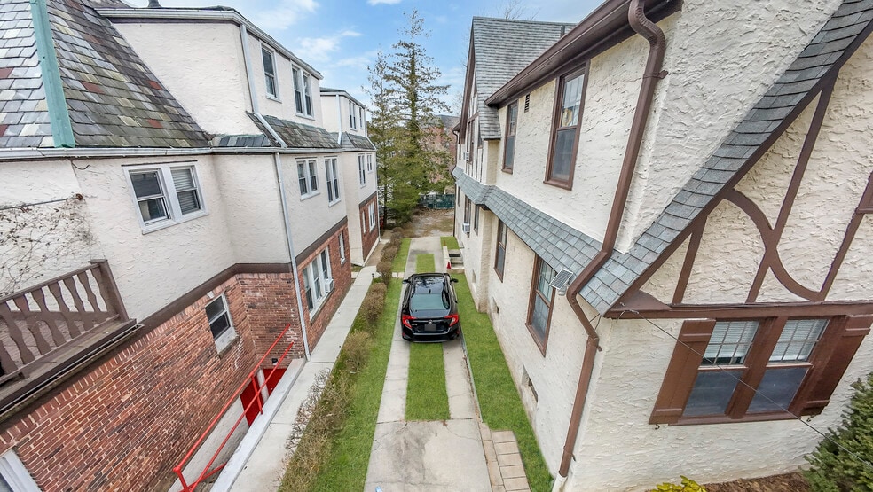 More Photos Of 4320 Hamilton Pl, Flushing Apartments For Sale