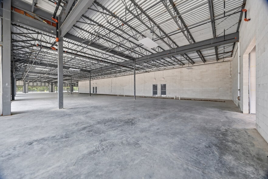 More Photos Of 7710 FM 521, Rosharon Storefront For Lease