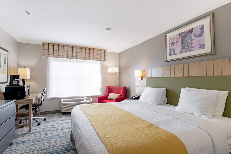 More Photos Of 755B E Vista Ridge Mall Dr, Lewisville Hotel For Sale